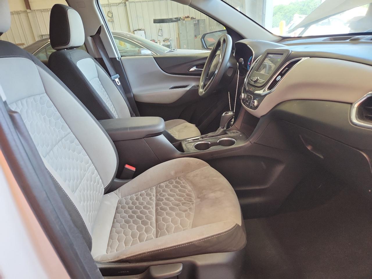 2019 Chevrolet Equinox Lt VIN: 2GNAXUEV4K6155275 Lot: 69544335