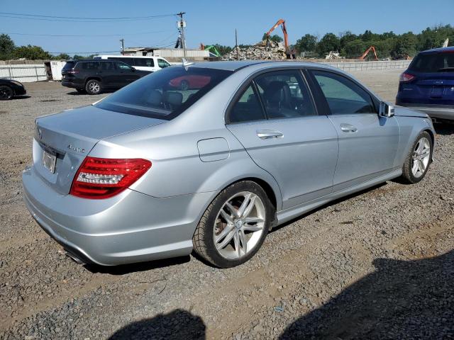 Sedans MERCEDES-BENZ C-CLASS 2012 Srebrny