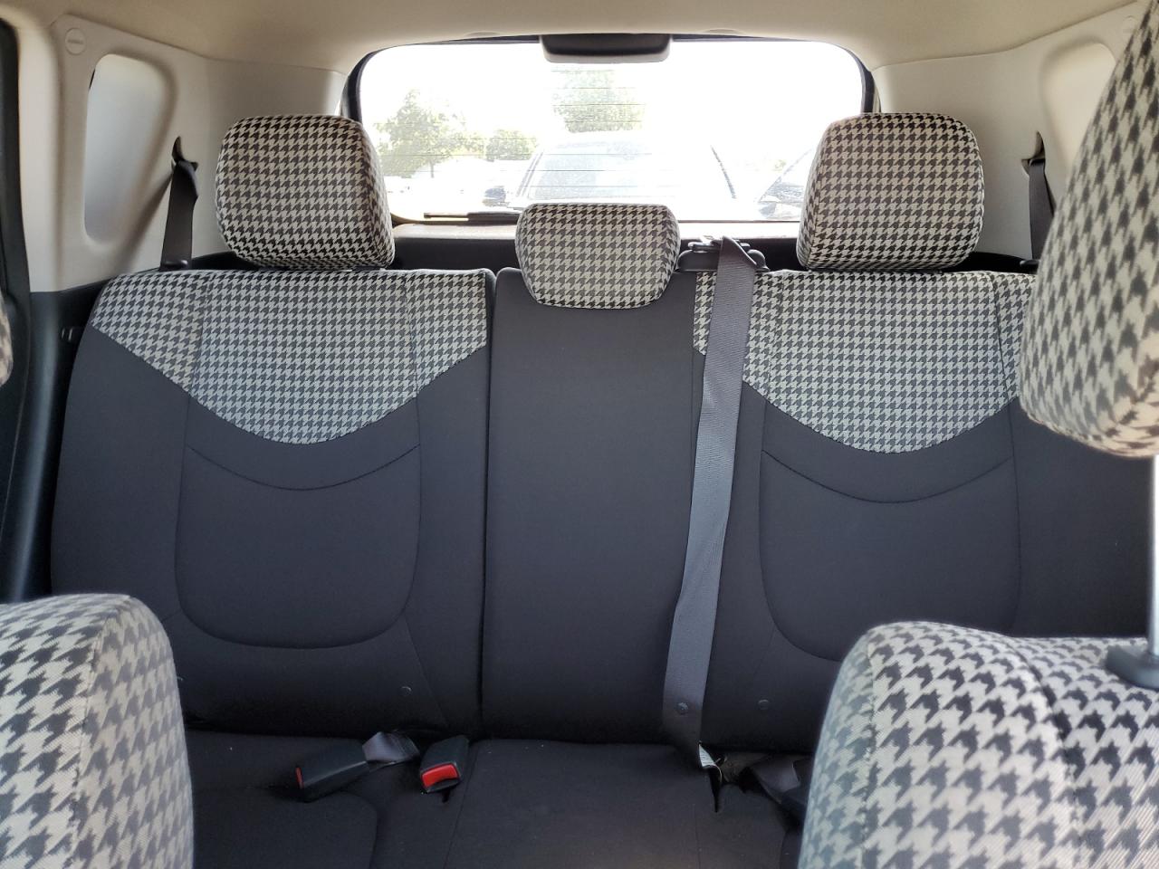 2012 Kia Soul + VIN: KNDJT2A68C7743558 Lot: 70030085