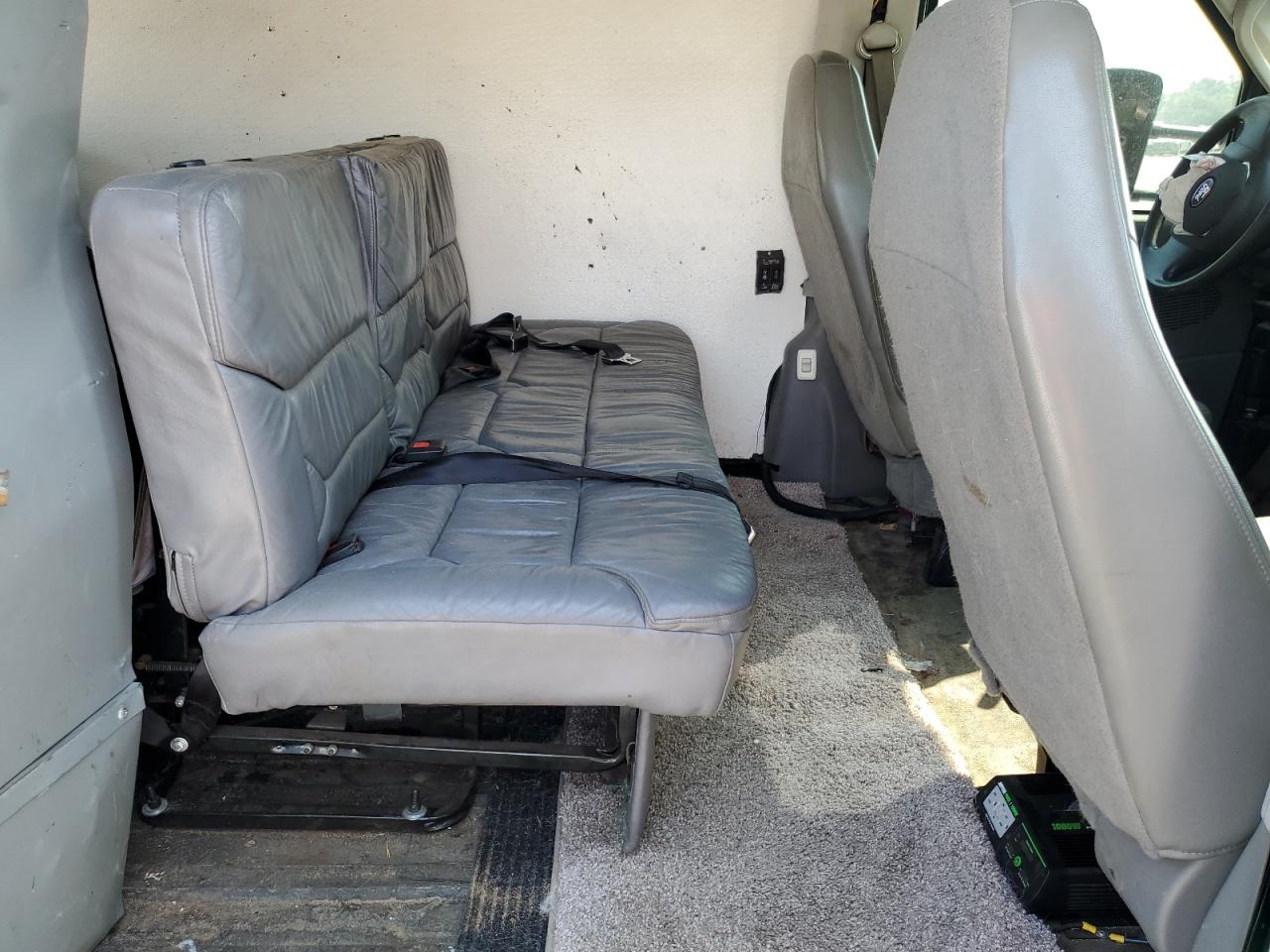 2008 Ford Econoline E250 Van VIN: 1FTNE24W78DA10255 Lot: 69370085