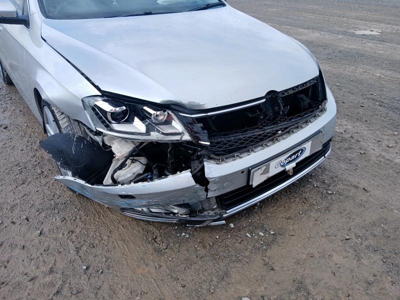 2014 VOLKSWAGEN PASSAT EXECUTIVE STYLE