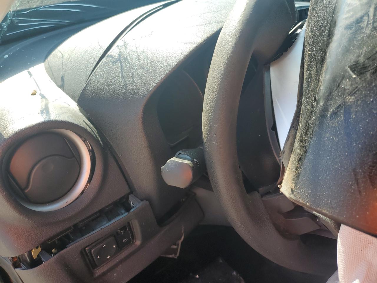 2015 Nissan Versa S VIN: 3N1CN7AP4FL930064 Lot: 69072985