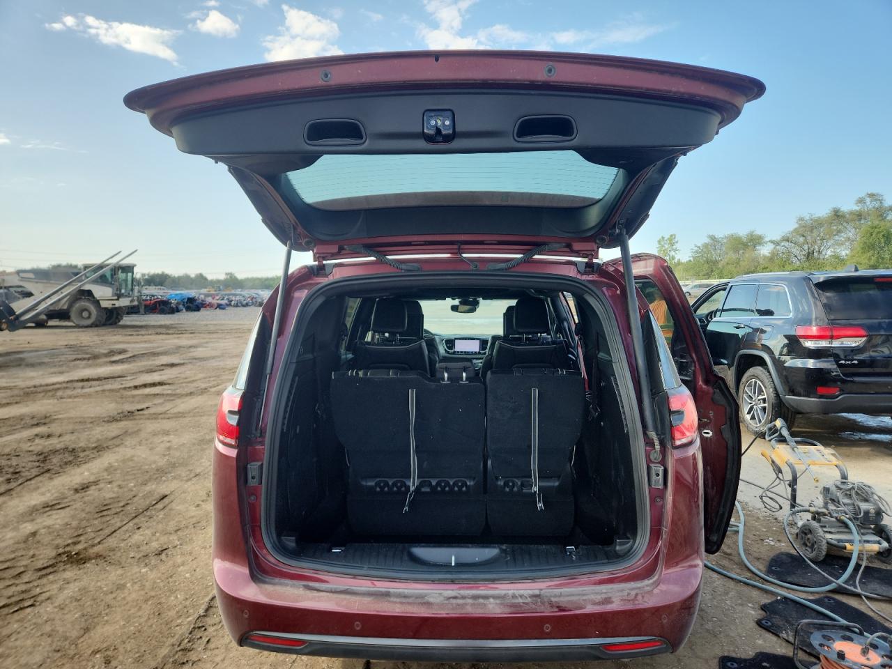 2022 Chrysler Pacifica Hybrid Limited VIN: 2C4RC1S73NR187620 Lot: 70466485