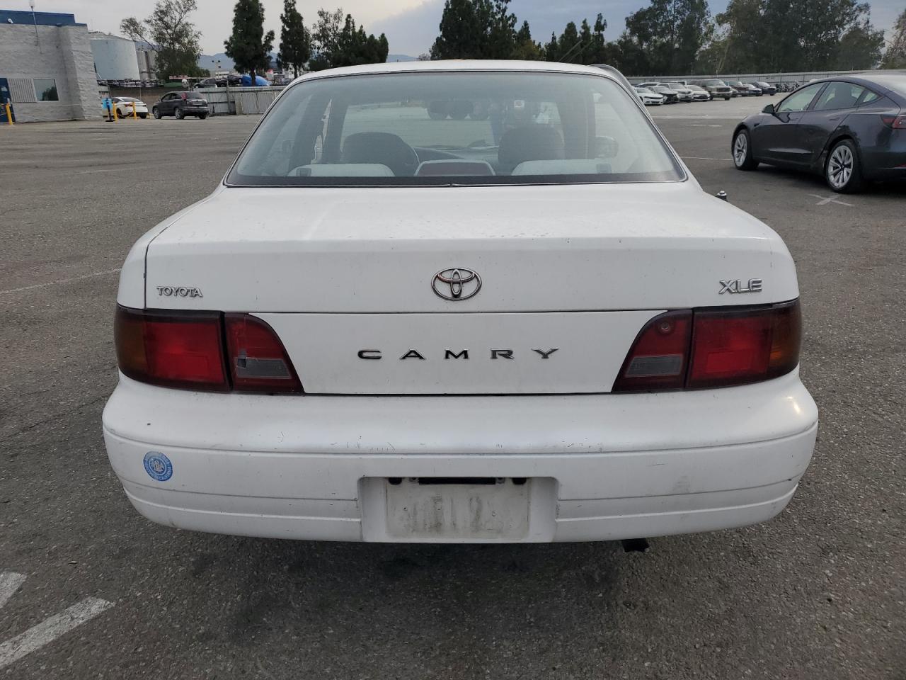 1995 Toyota Camry Xle VIN: 4T1SK13E5SU870530 Lot: 70051695