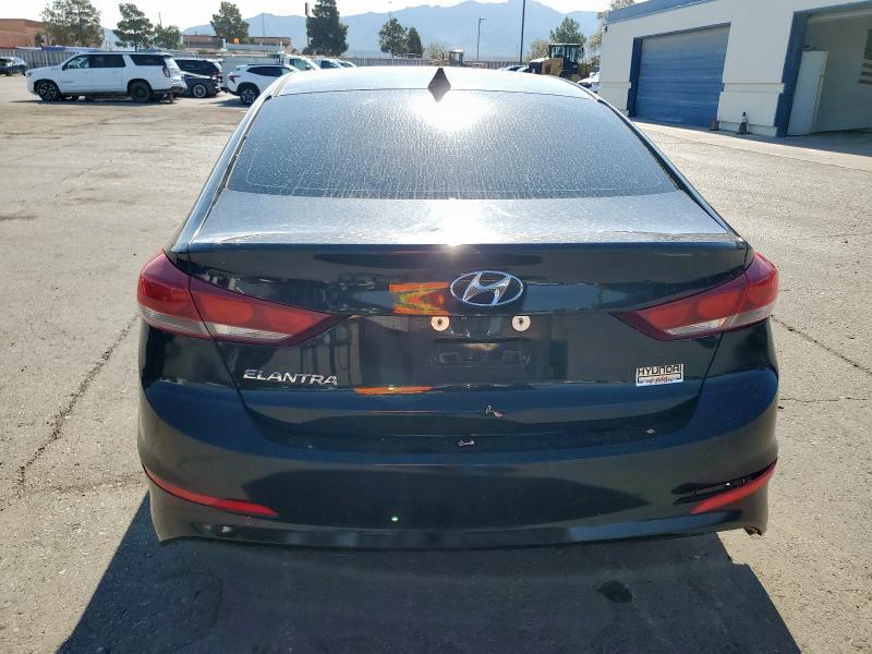  HYUNDAI ELANTRA 2018 Czarny