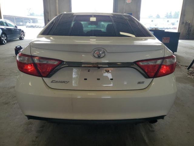 Седаны TOYOTA CAMRY 2016 Белы