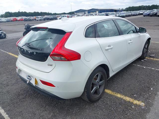 2014 VOLVO V40 SE D2