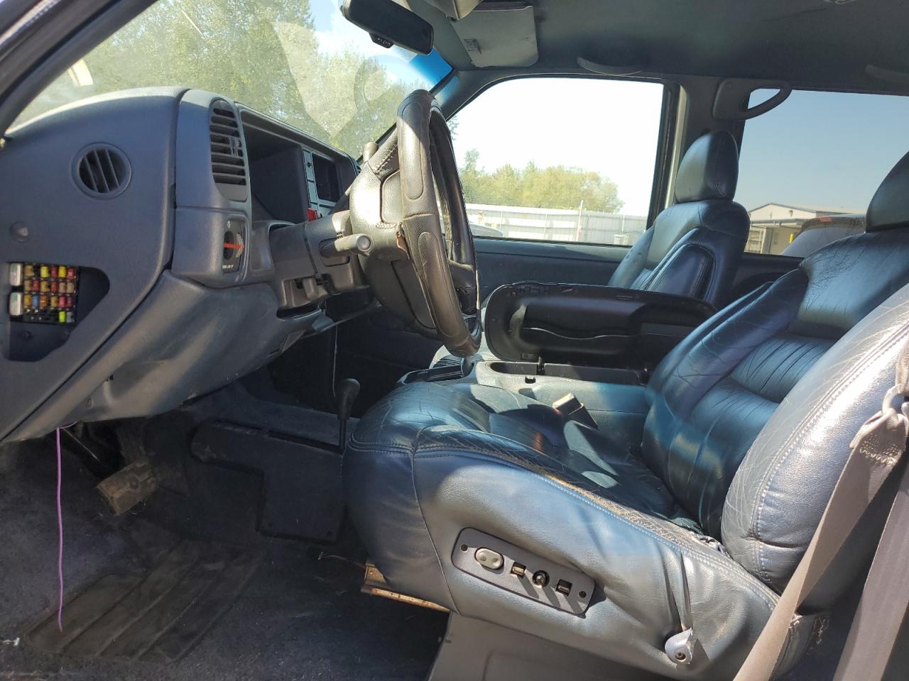 1995 GMC Yukon VIN: 1GKEK13K8SJ771116 Lot: 70151885