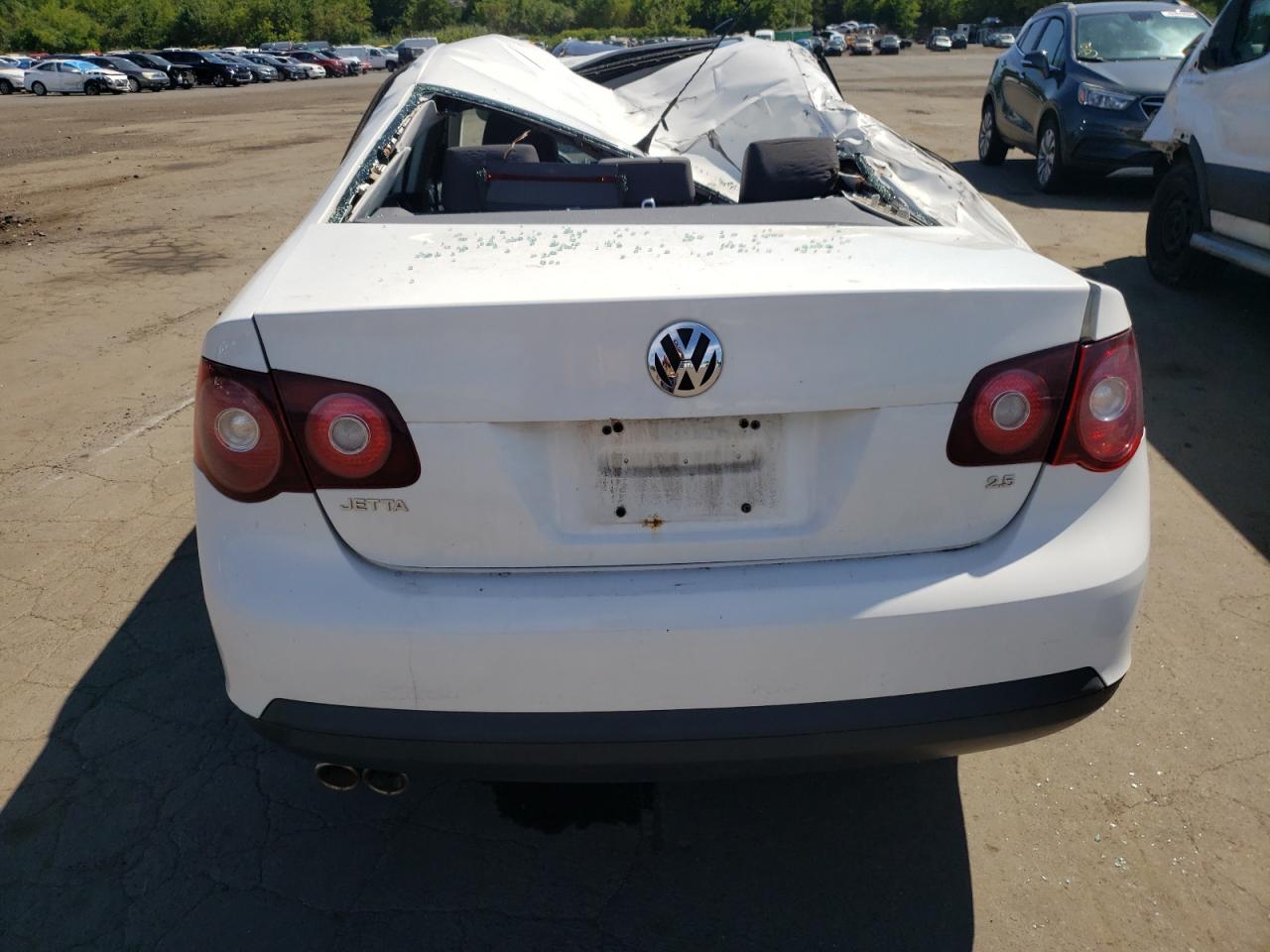 2009 Volkswagen Jetta S VIN: 3VWHZ71K19M074844 Lot: 83773565