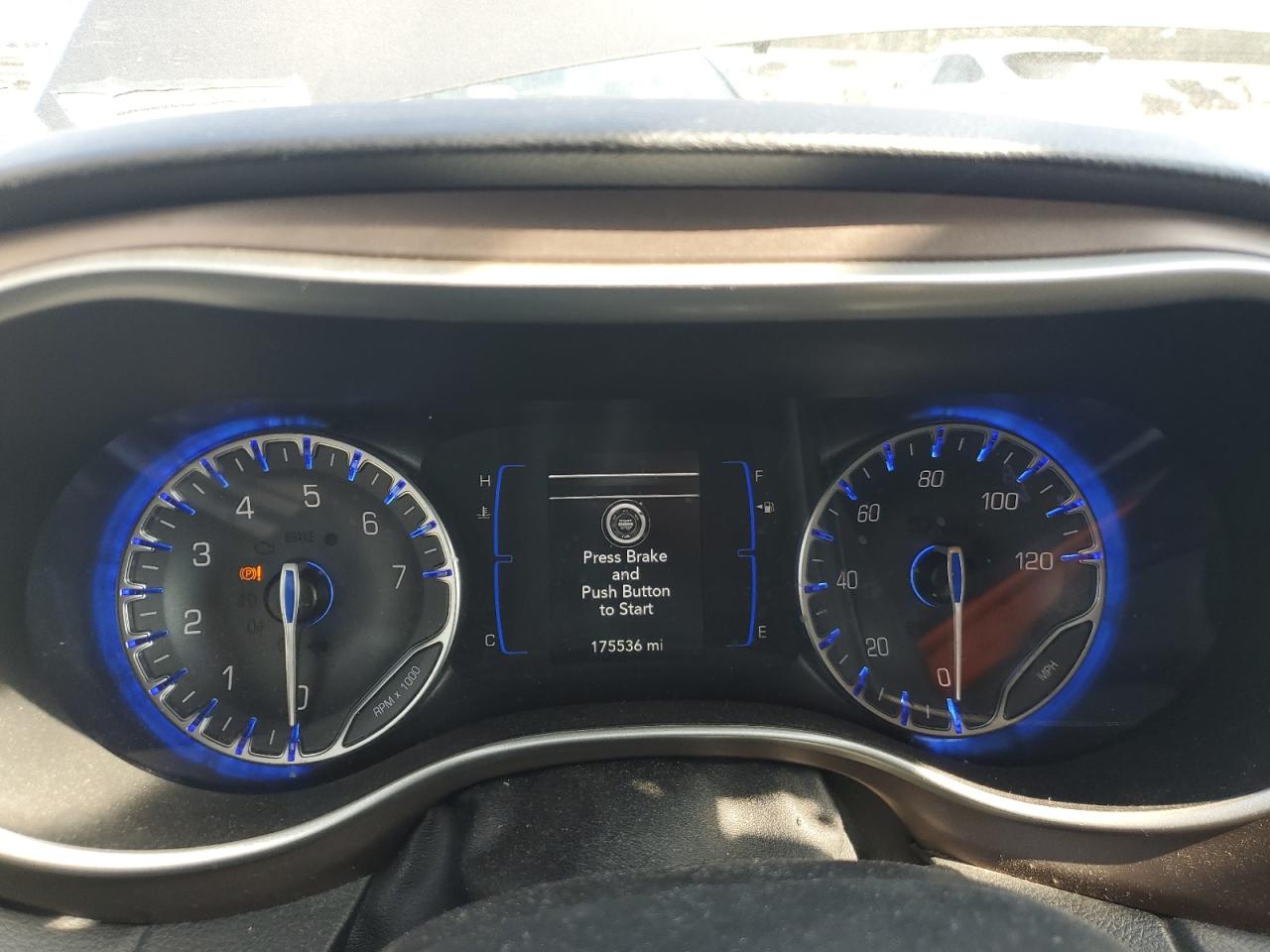 2018 Chrysler Pacifica Touring L VIN: 2C4RC1BG5JR317889 Lot: 68026945