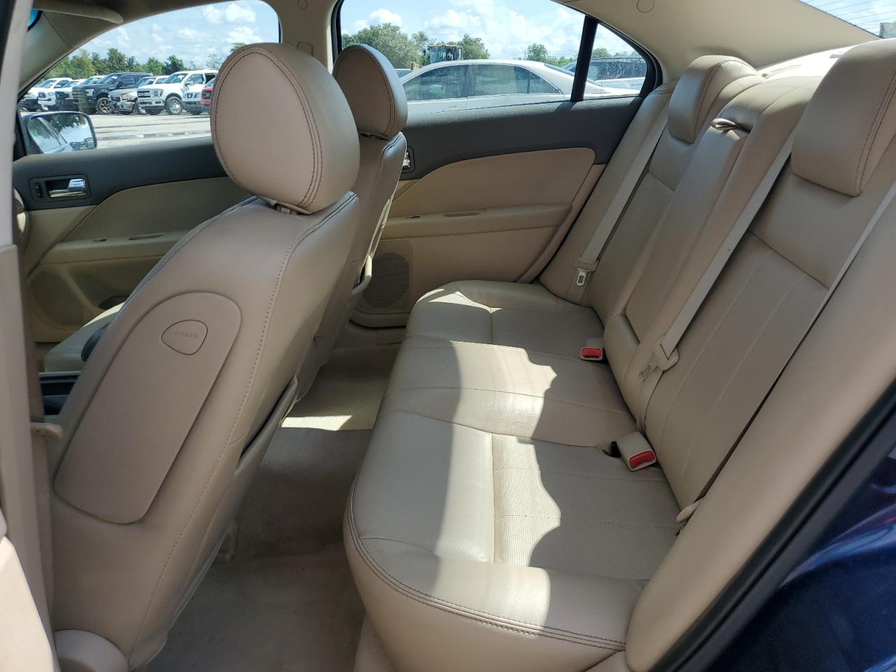 2007 Mercury Milan Premier VIN: 3MEHM02157R632496 Lot: 70549625