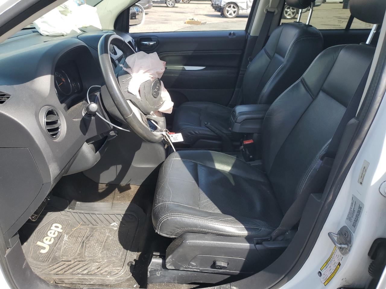 2016 Jeep Compass Latitude VIN: 1C4NJDEB7GD573968 Lot: 70646045