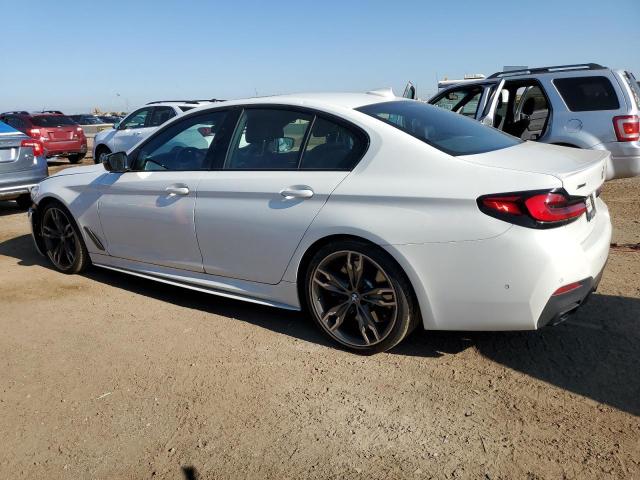 BMW M5 2022 Белы