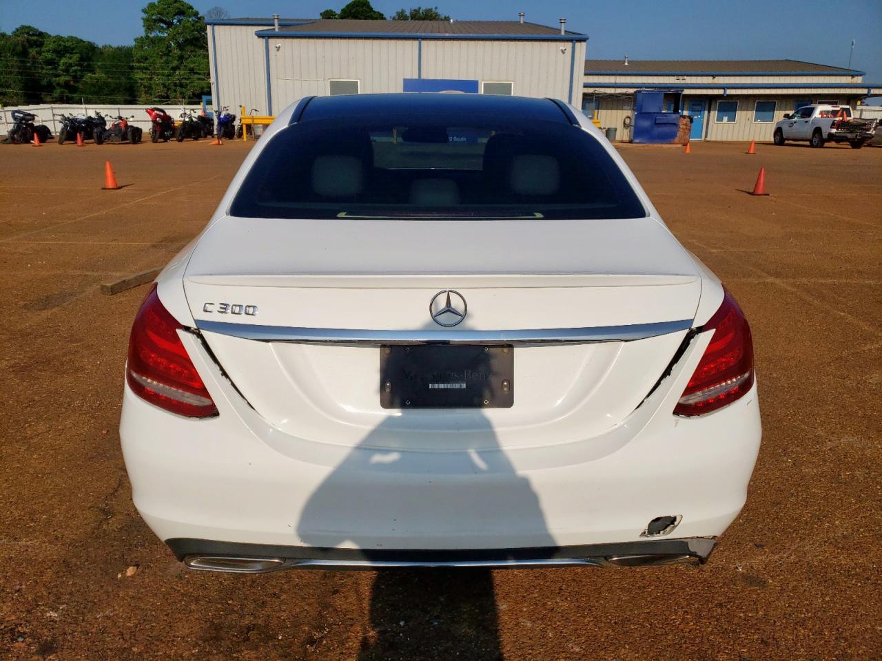 2016 Mercedes-Benz C 300 VIN: 55SWF4JB8GU147483 Lot: 68848815