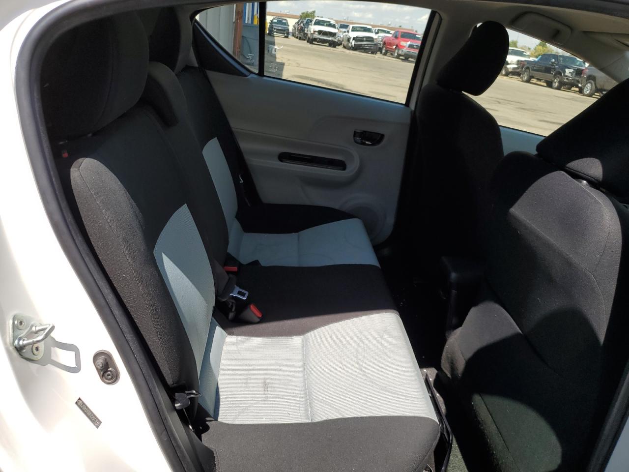 2012 Toyota Prius C VIN: JTDKDTB31C1517005 Lot: 70772465