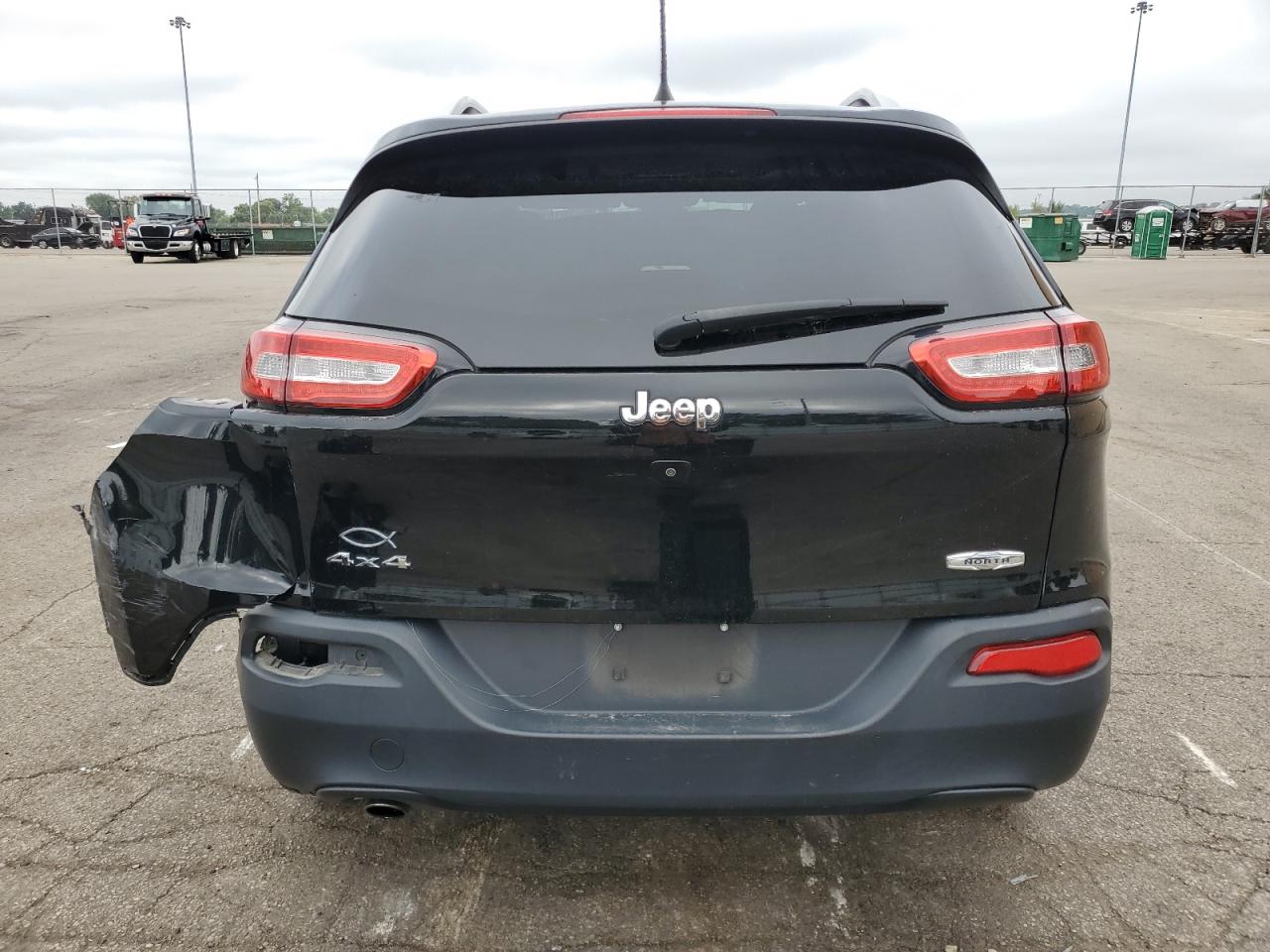 2017 Jeep Cherokee Latitude VIN: 1C4PJMCB2HD224875 Lot: 70168885