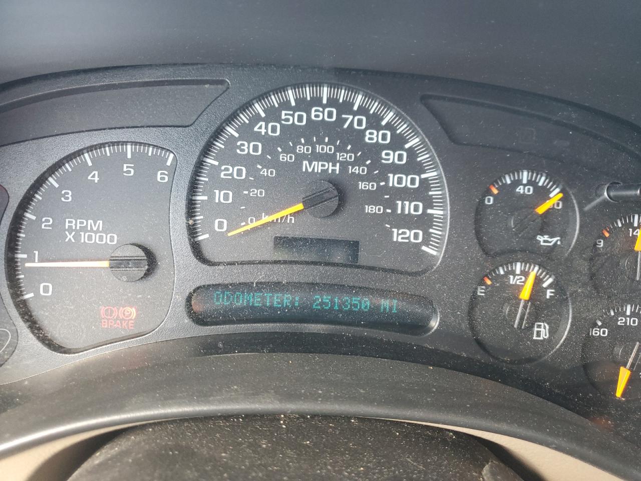 2005 Chevrolet Suburban K1500 VIN: 3GNFK16Z15G271644 Lot: 70220905