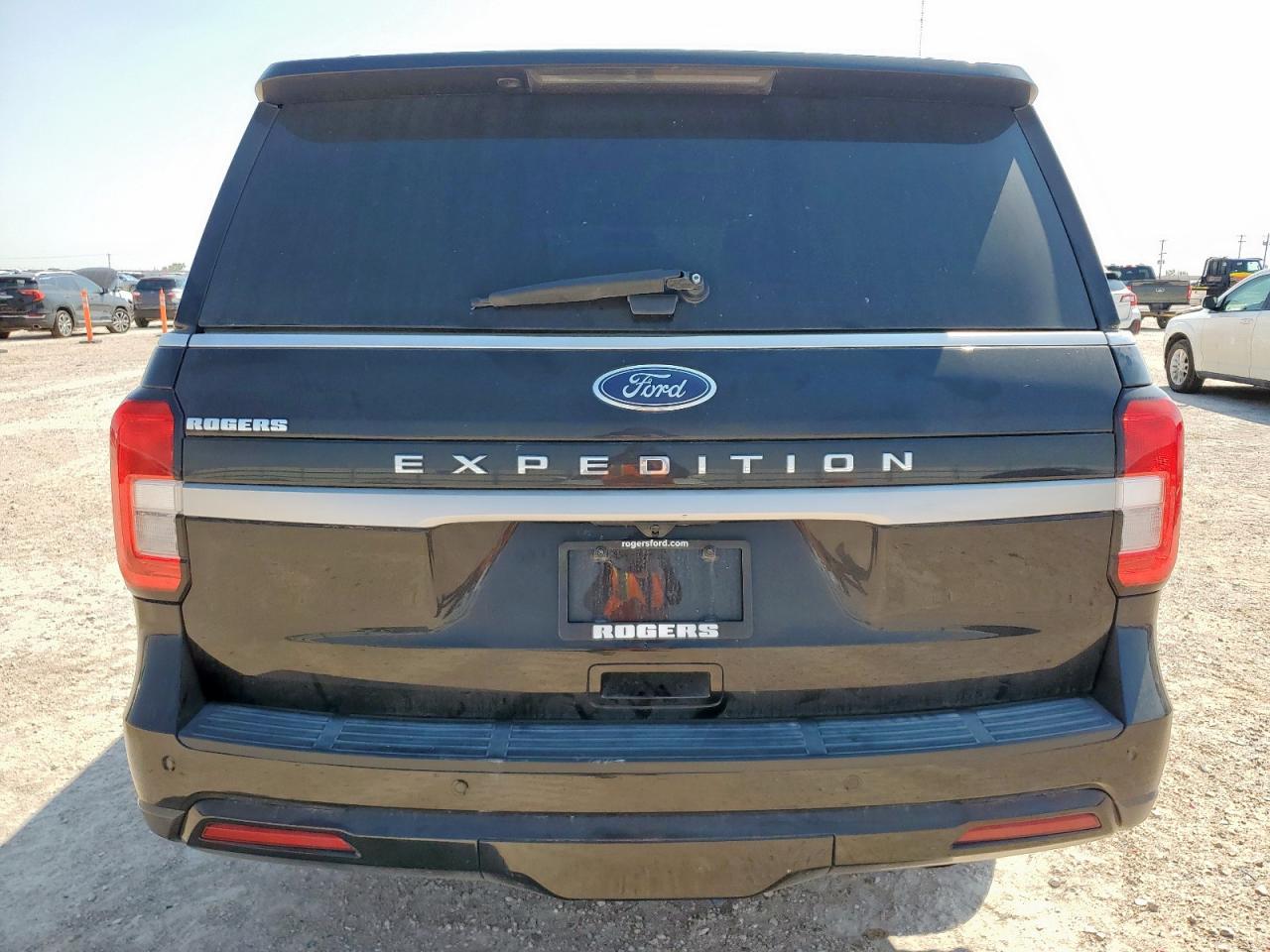 2022 Ford Expedition Xlt VIN: 1FMJU1HT9NEA08326 Lot: 70088415
