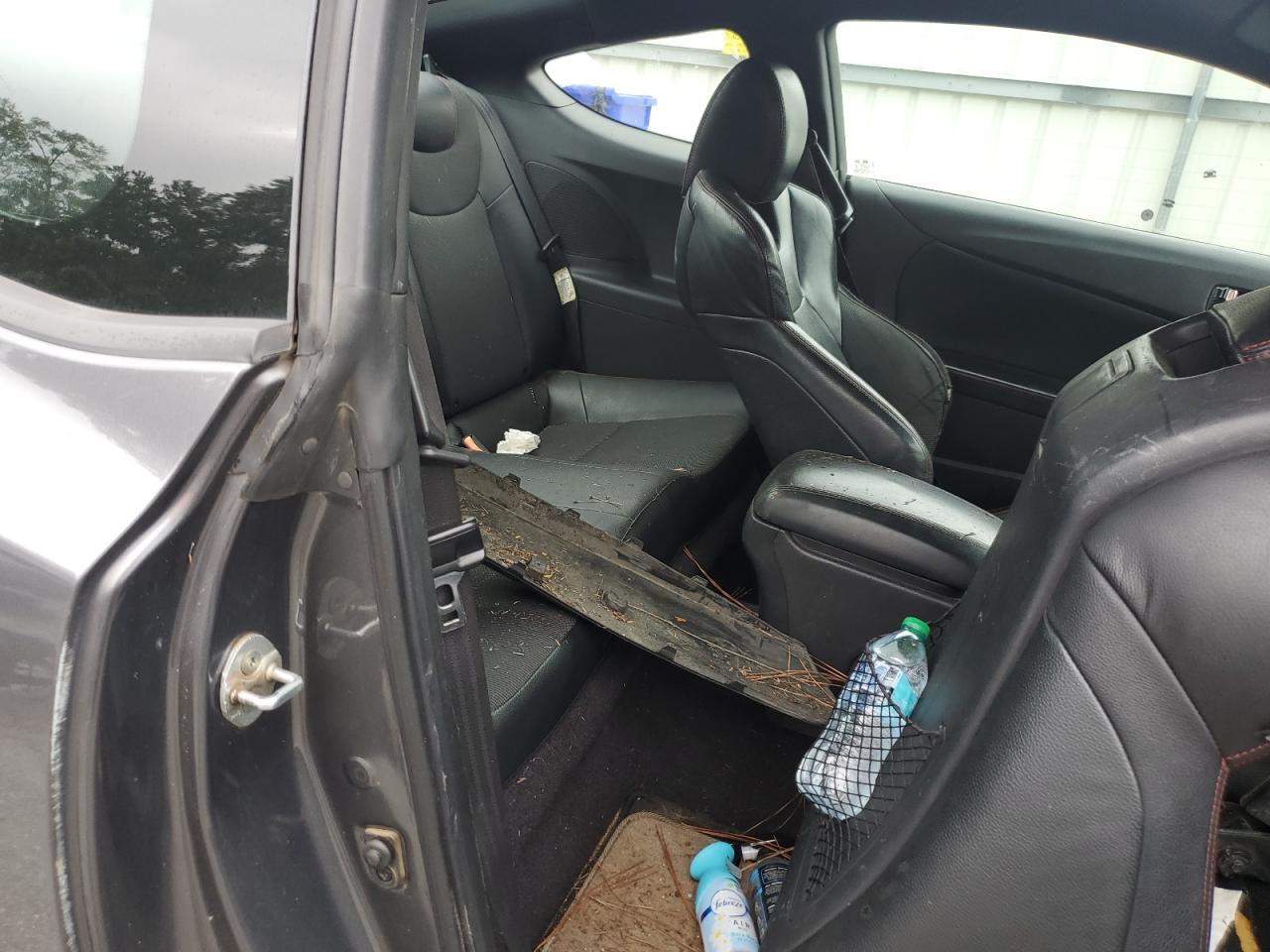 2015 Hyundai Genesis Coupe 3.8L VIN: KMHHU6KJ1FU129975 Lot: 69942375