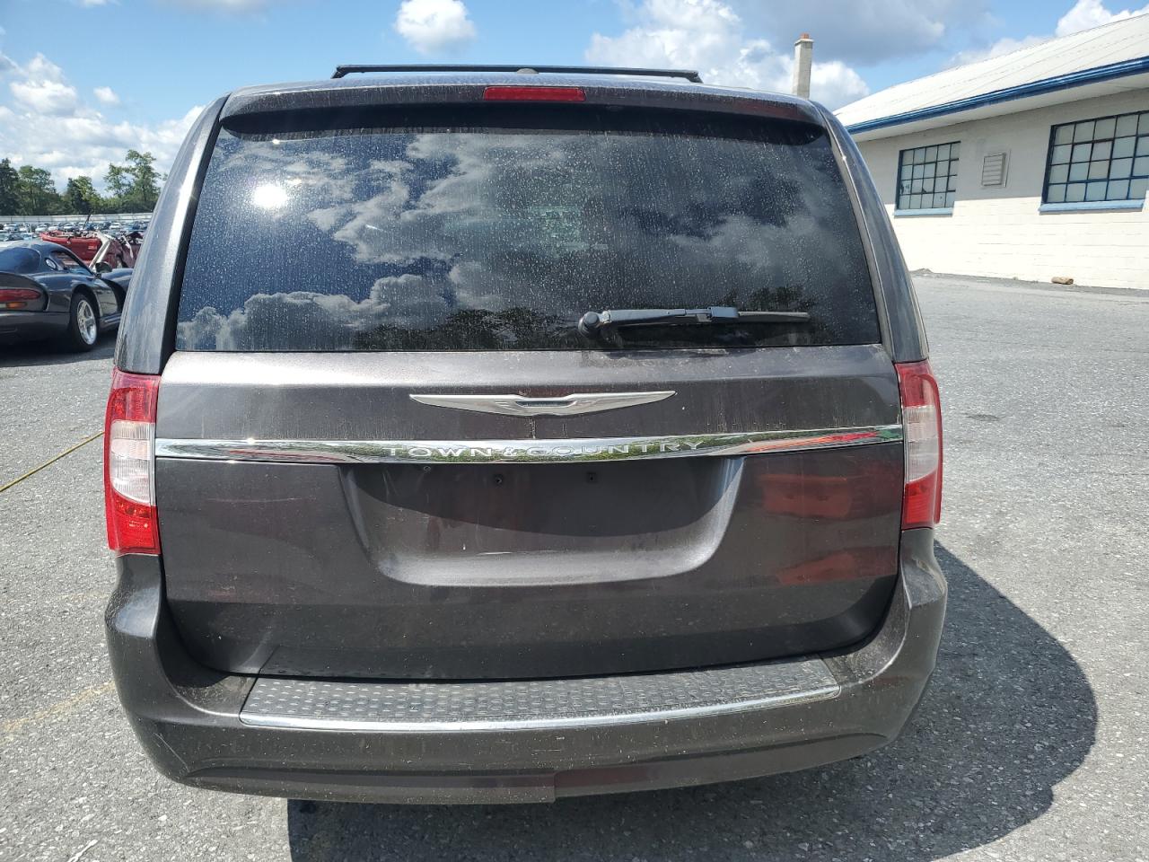 2016 Chrysler Town & Country Touring VIN: 2C4RC1BG0GR112151 Lot: 71000425