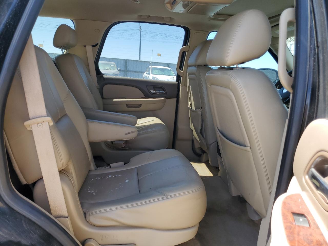 2010 Chevrolet Tahoe C1500 Lt VIN: 1GNUCBE02AR186268 Lot: 68532185