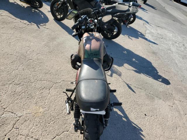 2019 MOTO GUZZI V7  