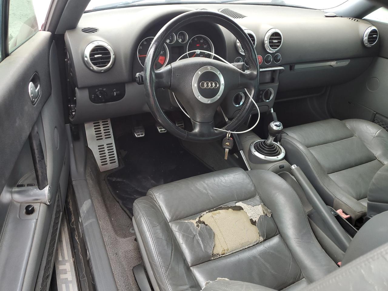 2001 Audi Tt Quattro VIN: TRUWX28NX11044137 Lot: 70137525