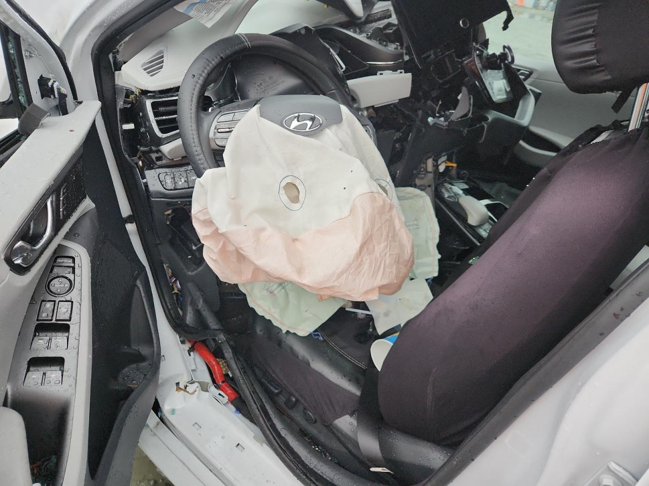 2020 Hyundai Ioniq Limited VIN: KMHC85LJ0LU061963 Lot: 68308855