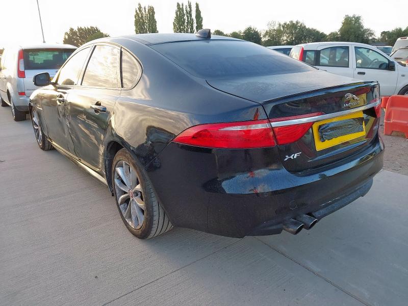 2017 JAGUAR XF R-SPORT D AUTO 