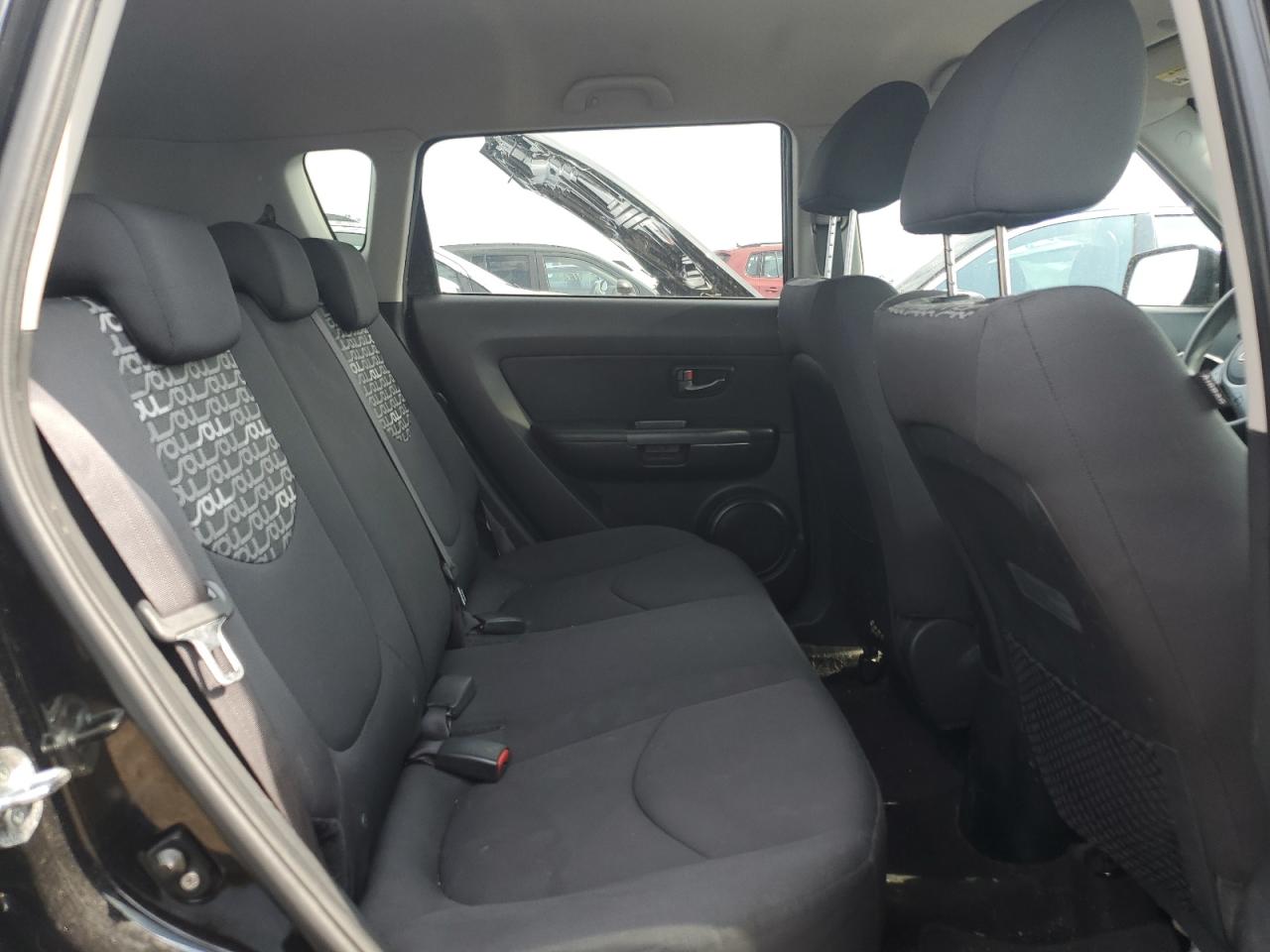 2010 Kia Soul + VIN: KNDJT2A29A7700471 Lot: 68083785