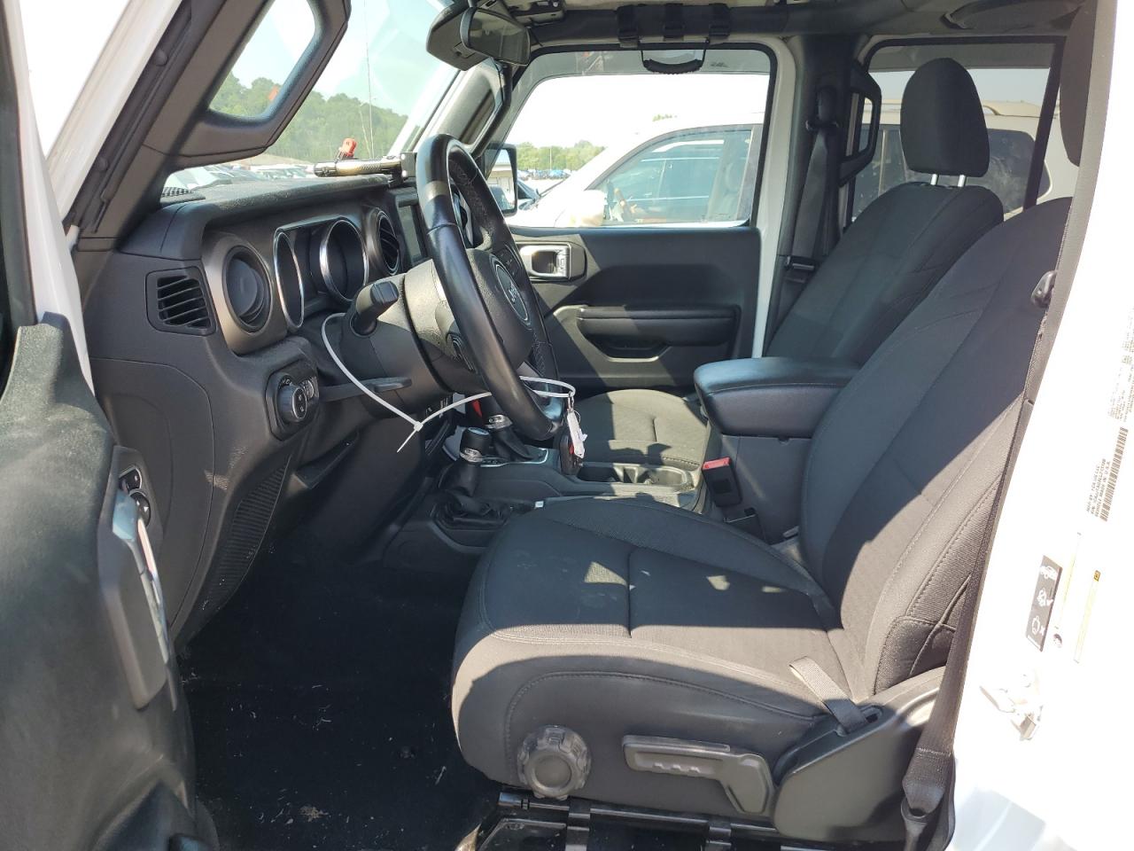 2020 Jeep Gladiator Sport VIN: 1C6JJTAG8LL213108 Lot: 67216935