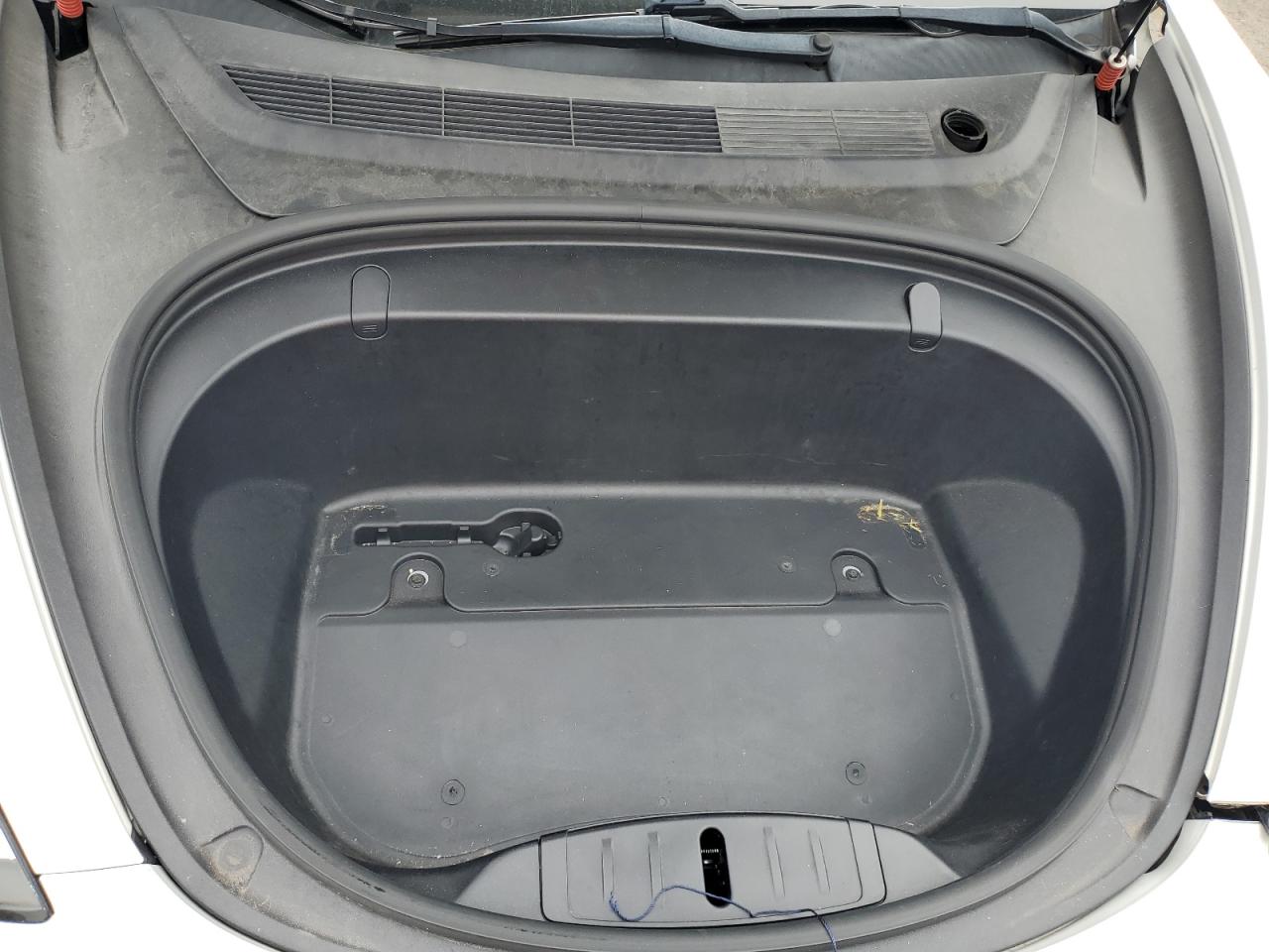 2019 Tesla Model 3 VIN: 5YJ3E1EB8KF440289 Lot: 68520135