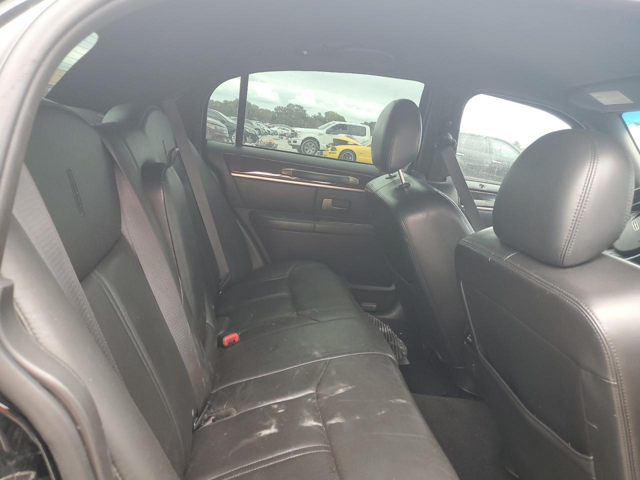 2009 Lincoln Town Car Signature Limited VIN: 2LNHM82V79X601222 Lot: 69404075