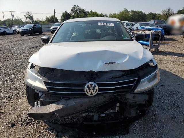 VOLKSWAGEN JETTA 2016 Белы