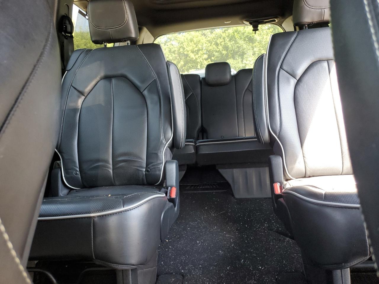 2020 Chrysler Pacifica Limited VIN: 2C4RC1GG5LR135573 Lot: 70537615