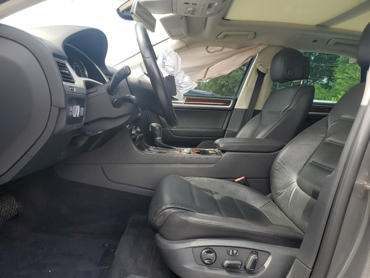 2016 Volkswagen Touareg Tdi VIN: WVGEP9BPXGD002689 Lot: 68327005