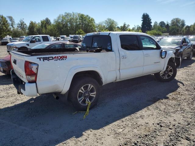  TOYOTA TACOMA 2017 Белы