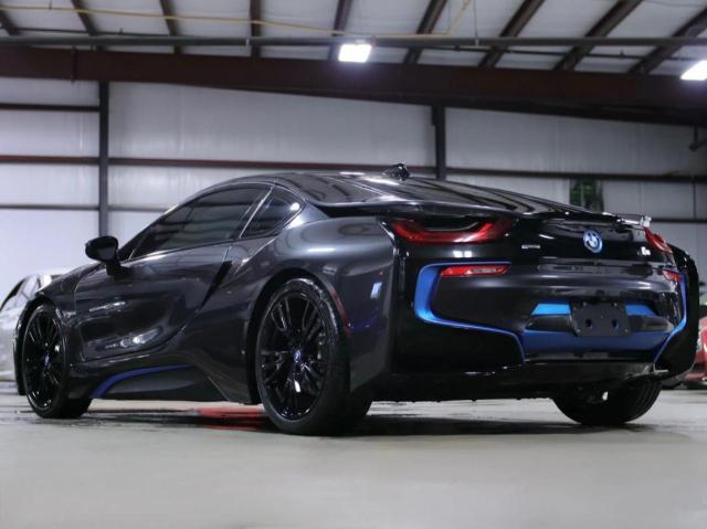 2014 BMW I8   