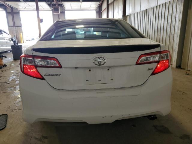 TOYOTA CAMRY 2014 Biały