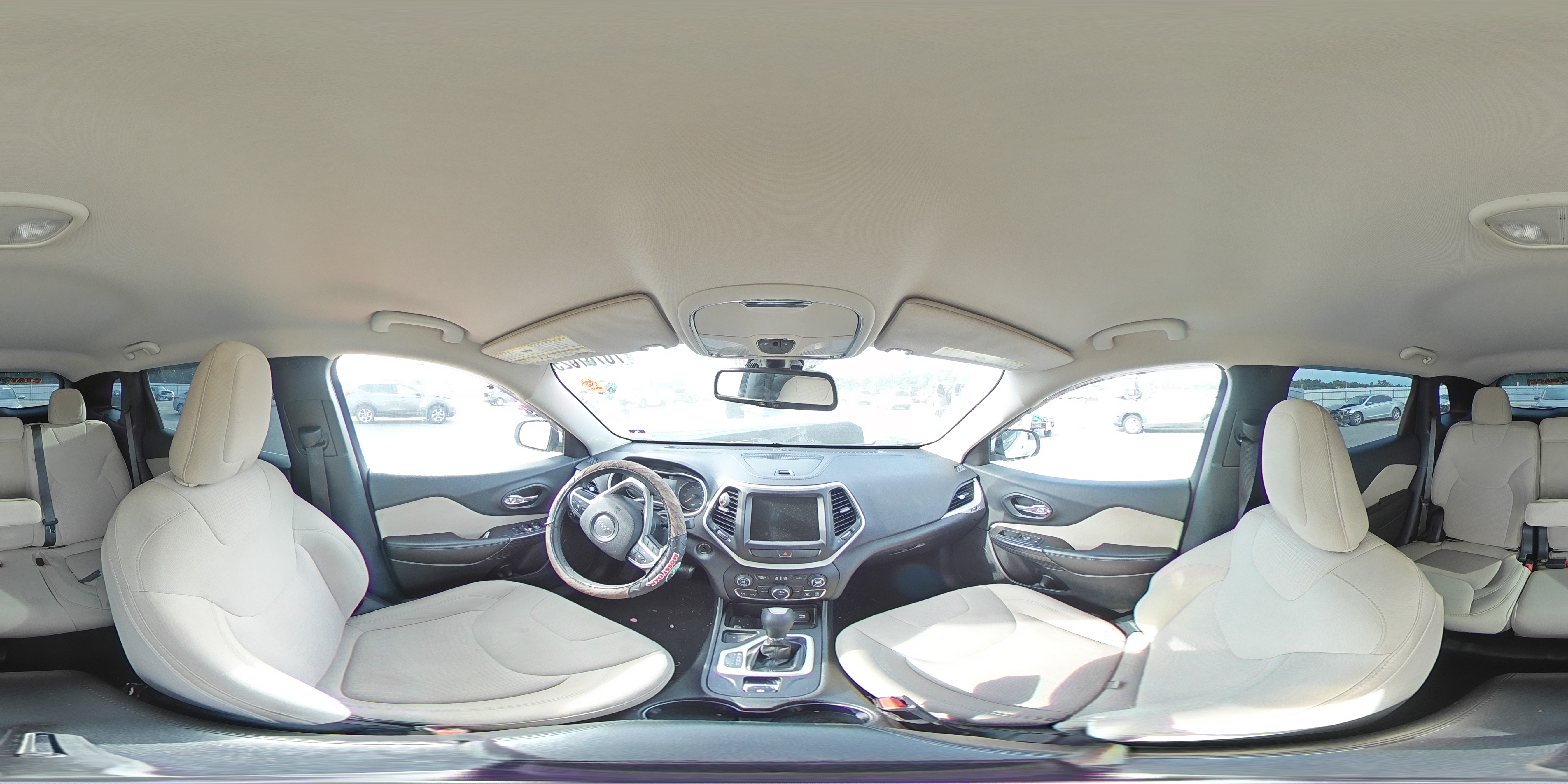 2015 Jeep Cherokee Latitude VIN: 1C4PJLCSXFW532193 Lot: 70767025