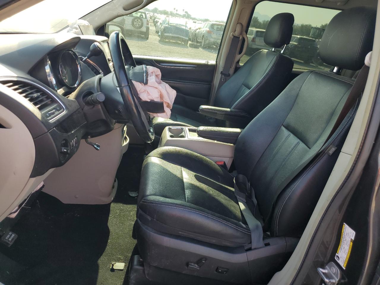 2015 Chrysler Town & Country Touring VIN: 2C4RC1BG9FR751949 Lot: 67972895