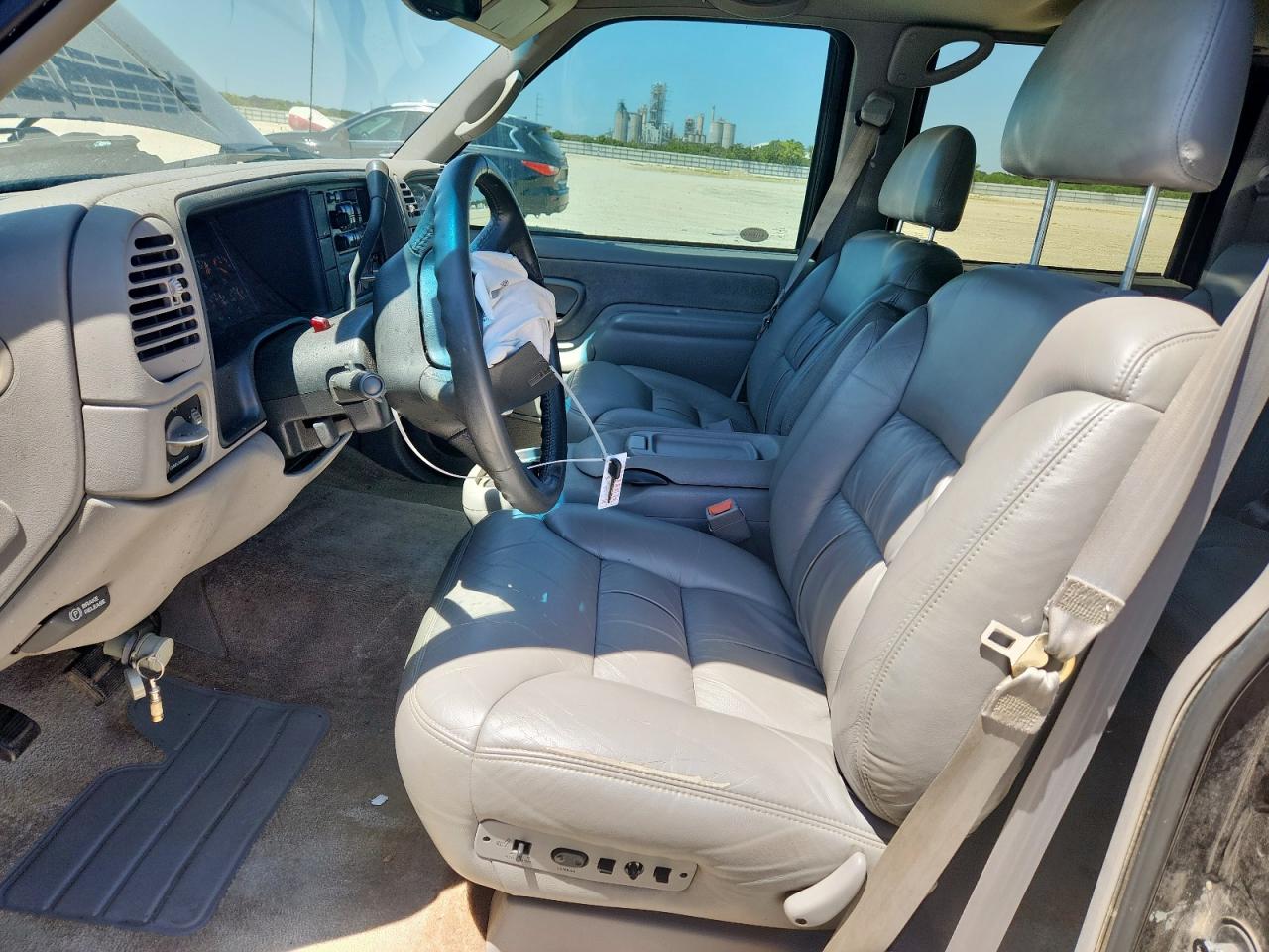 1999 GMC Suburban K1500 VIN: 3GKFK16R7XG543162 Lot: 70941665