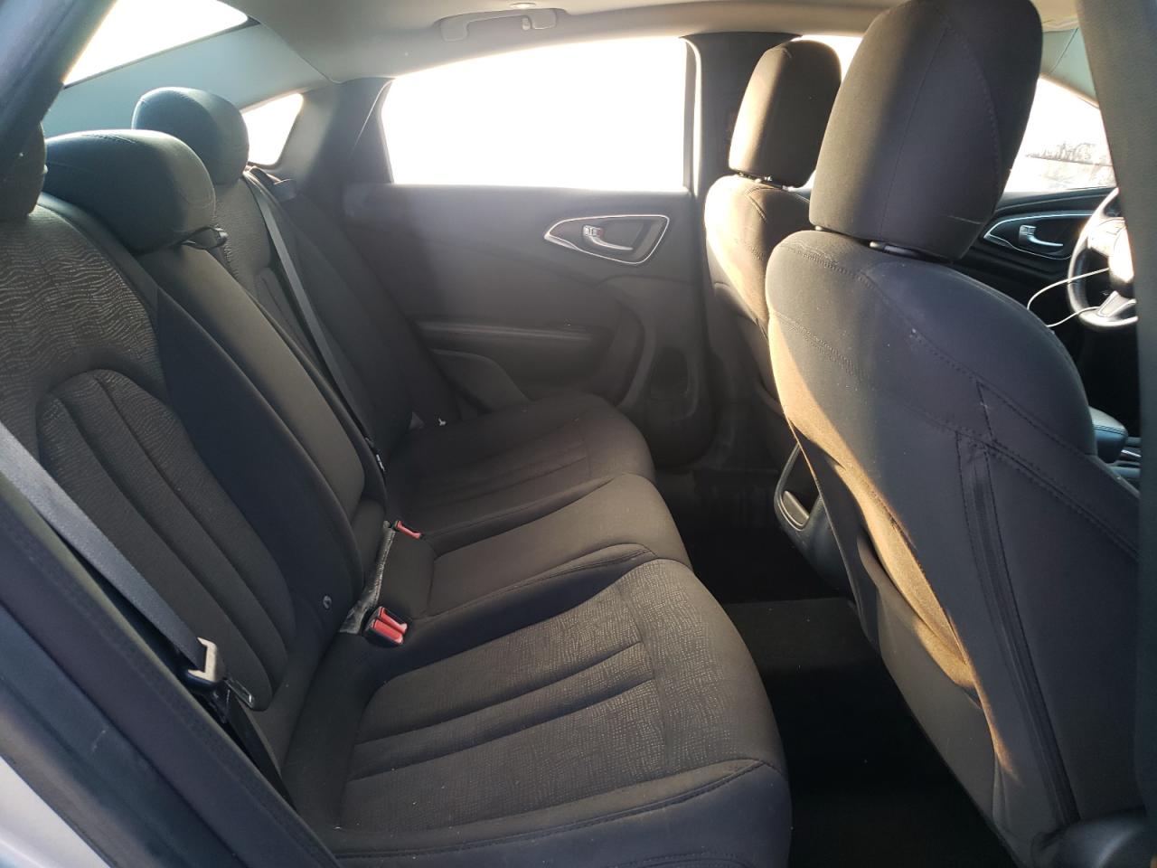 2015 Chrysler 200 Limited VIN: 1C3CCCAB9FN628807 Lot: 68016525