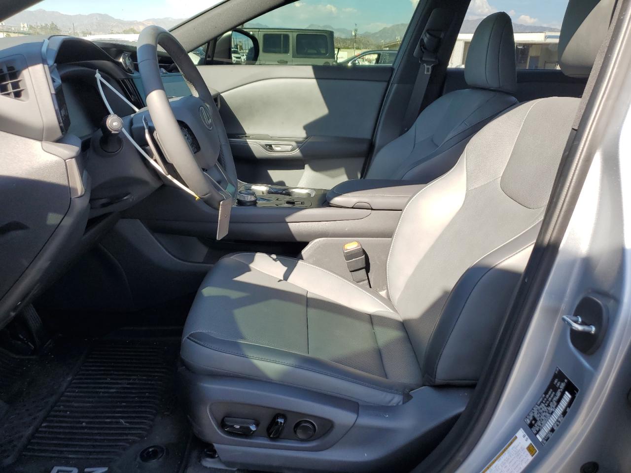 2025 Lexus Rz 300E VIN: JTJABABB8SA008201 Lot: 70900125