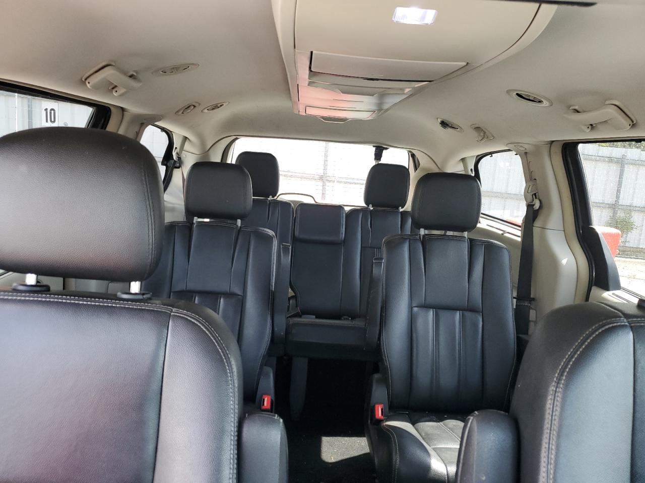 2016 Chrysler Town & Country Touring VIN: 2C4RC1BG0GR112151 Lot: 71000425