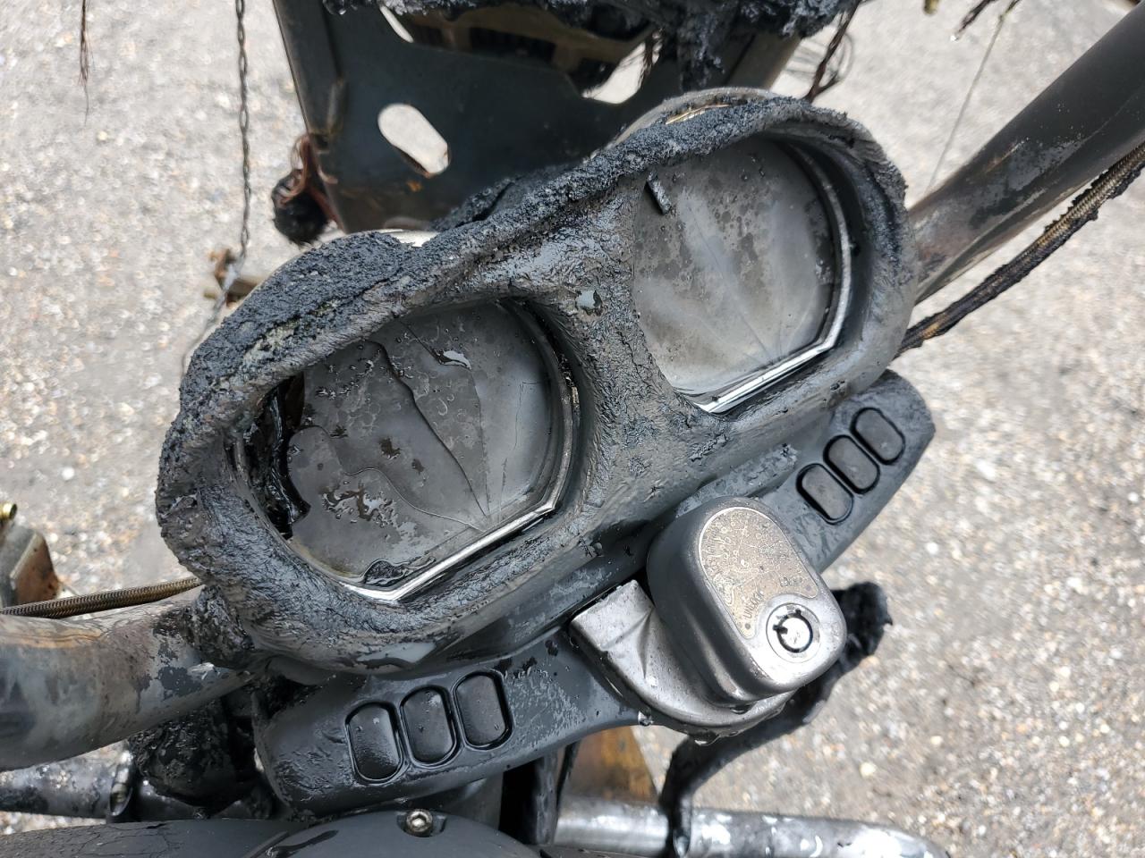 2017 Harley-Davidson Fltrxs Road Glide Special VIN: 1HD1KTC11HB642181 Lot: 67379655