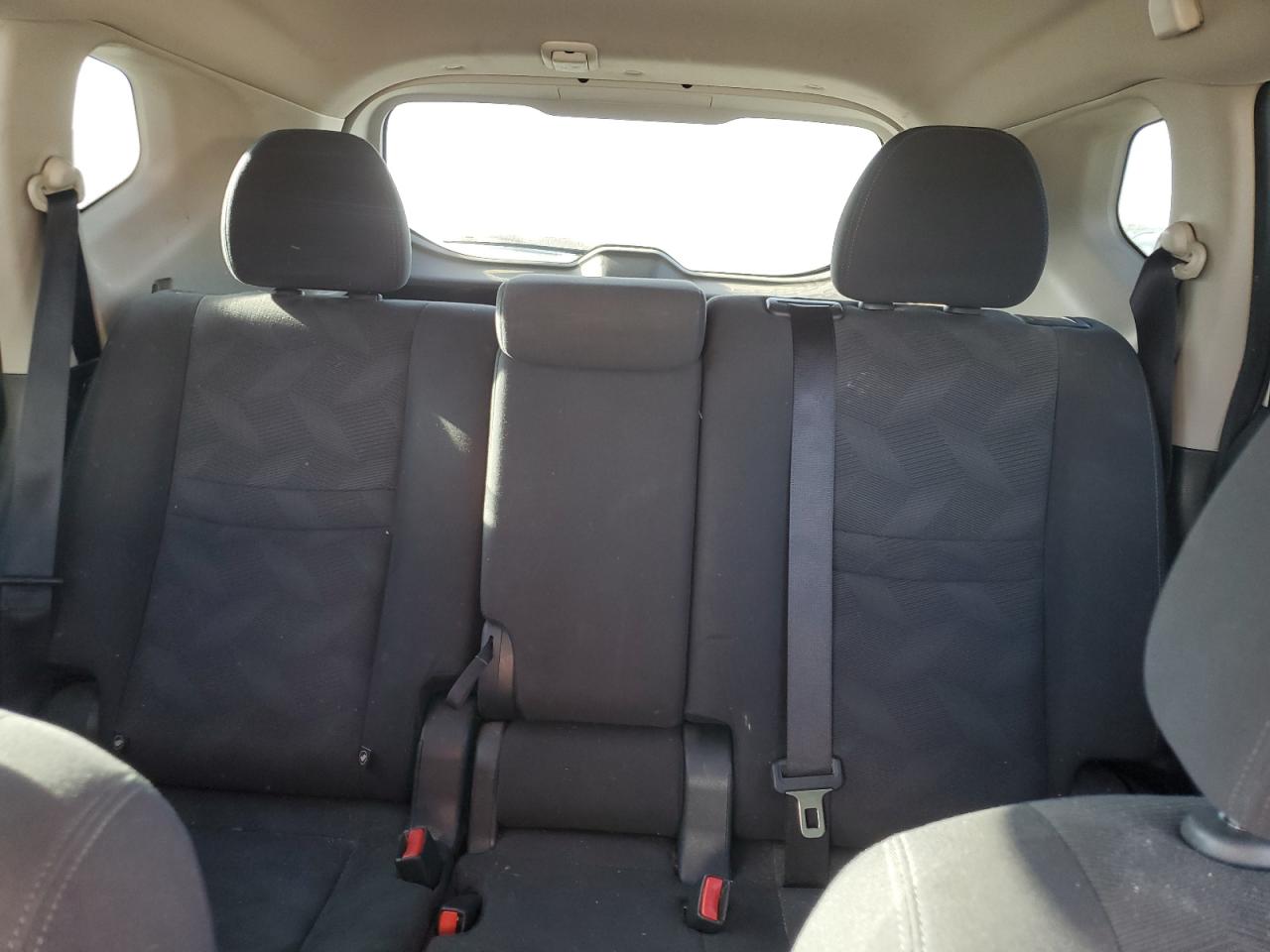 KNMAT2MT4GP619763 2016 Nissan Rogue S