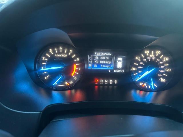 Parquets FORD EXPLORER 2017 Biały