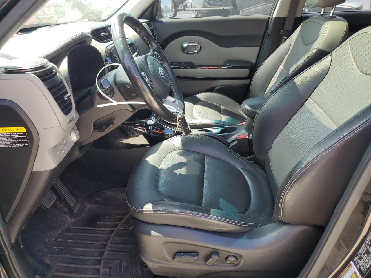 2017 Kia Soul + VIN: KNDJP3A5XH7460782 Lot: 70008735