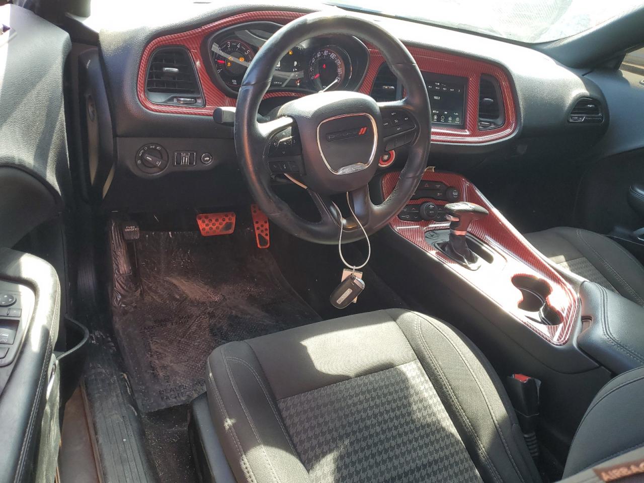 2018 Dodge Challenger Sxt VIN: 2C3CDZAG3JH118594 Lot: 69388805